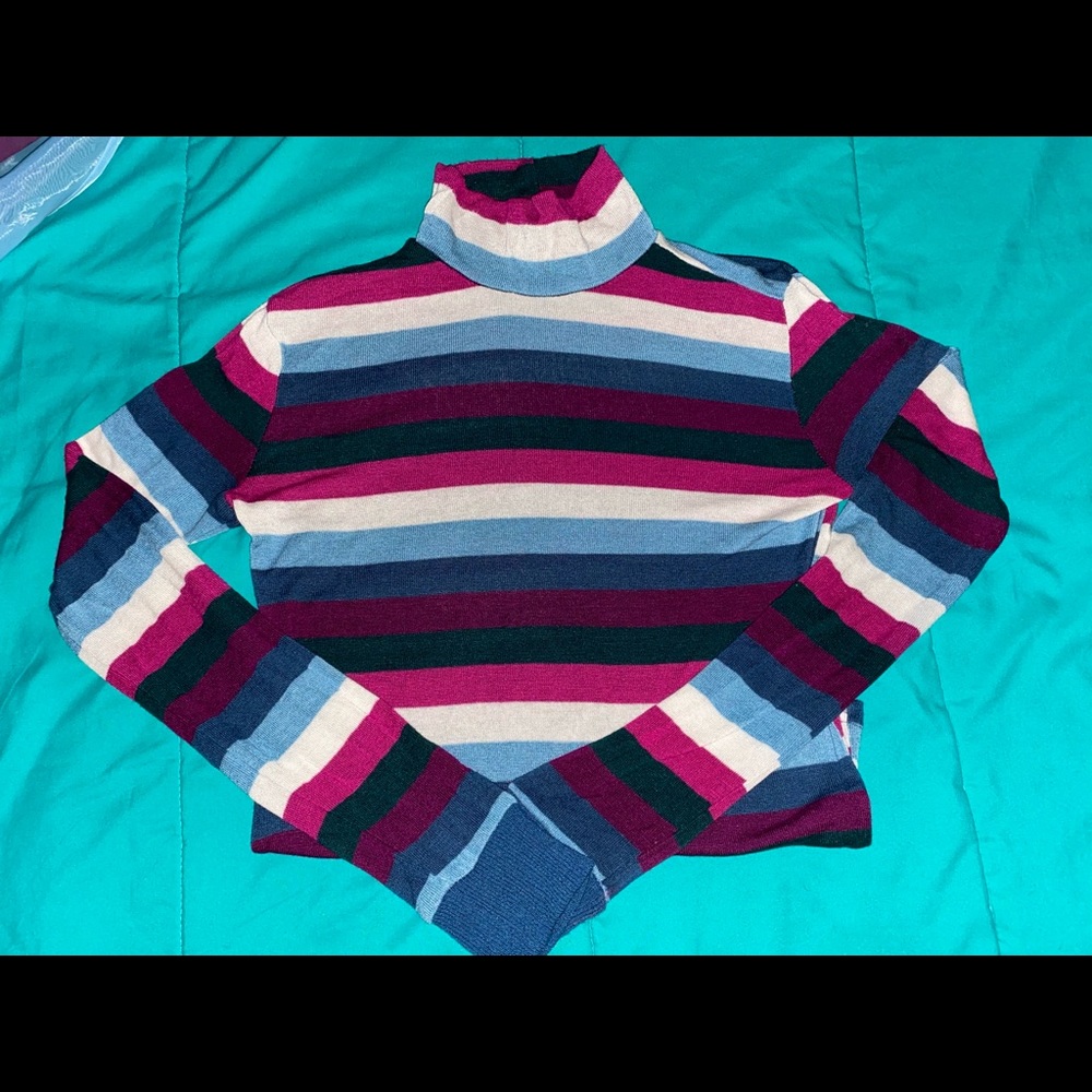Turtle Neck💙💜🤍💗 (long-sleeved)